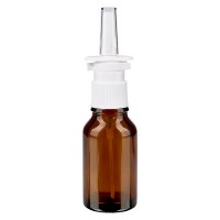 Fles van bruin glas 15 ml met neusverstuiver wit Fles van bruin glas 15 ml met neusverstuiver wit